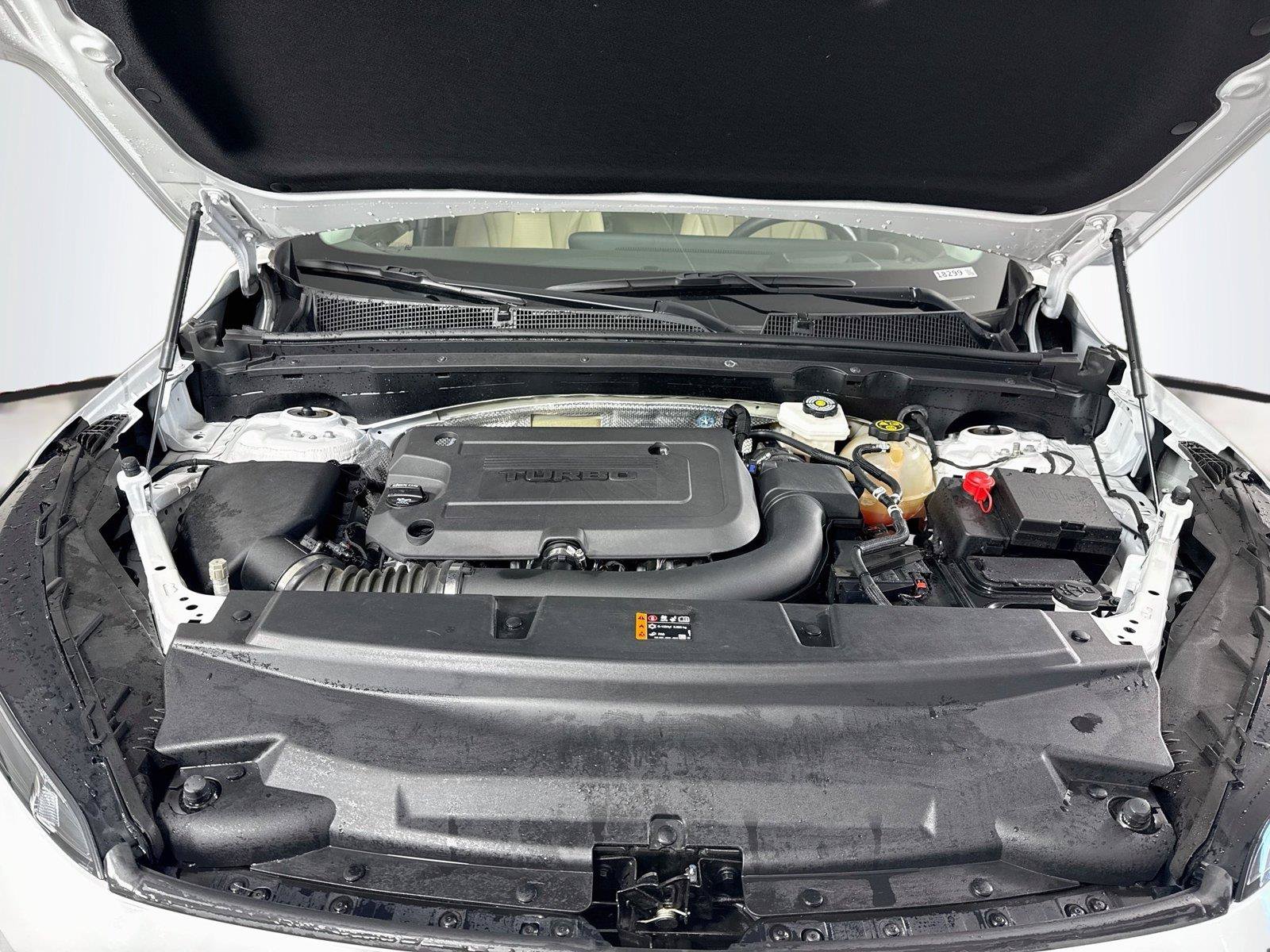 Used 2024 Buick Envision Preferred AWD/4WD image 23