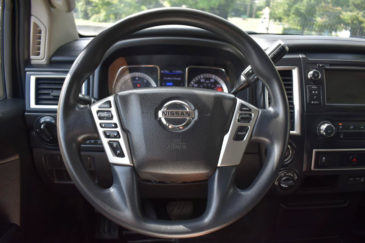 Used 2019 Nissan Titan S AWD/4WD image 31