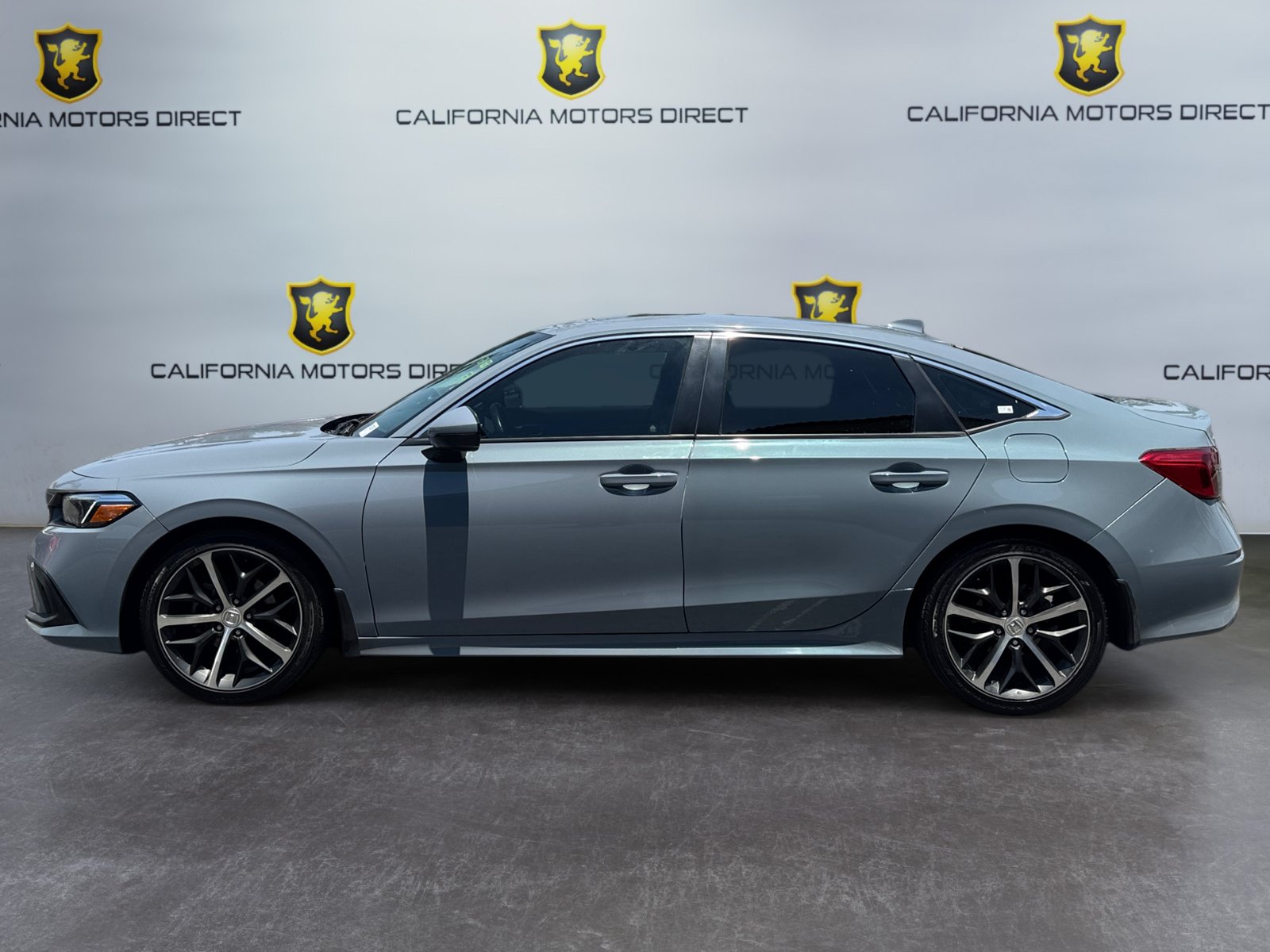Used 2024 Honda Civic Touring image 2