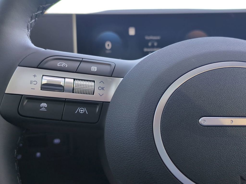 New 2026 Hyundai Tucson Limited image 34