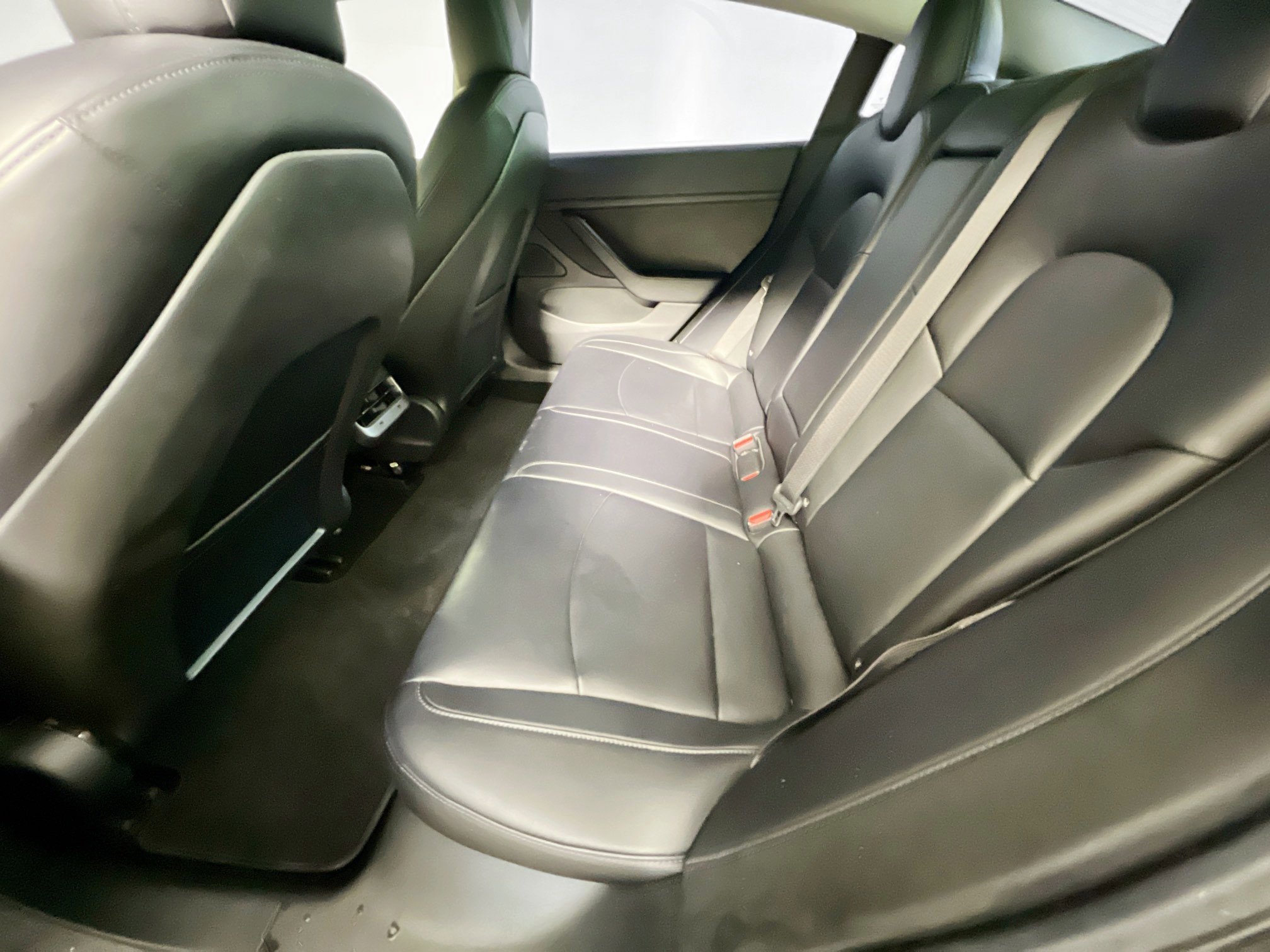 Used 2018 Tesla Model 3 Long Range image 28