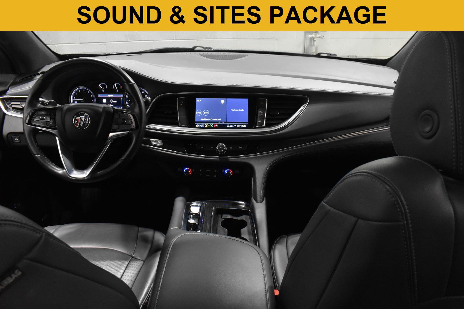 Used 2024 Buick Enclave Essence w/ Experience Buick Package FWD image 2