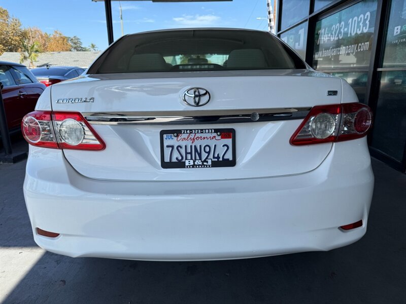 Used 2013 Toyota Corolla LE FWD image 14