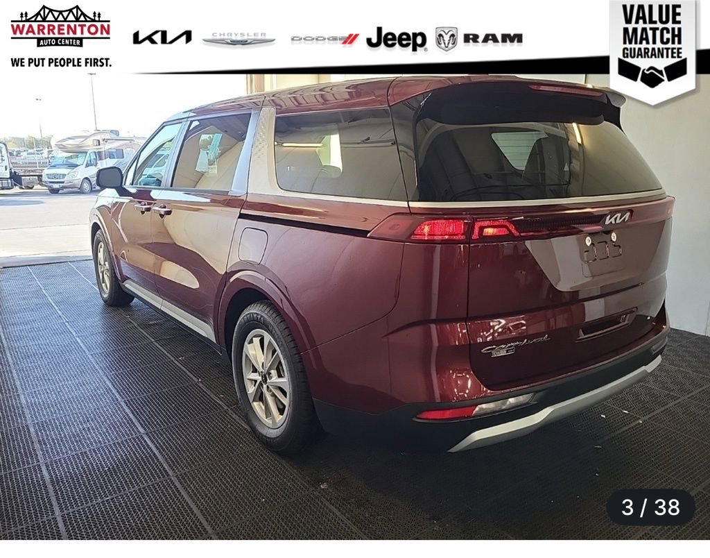 Used 2022 Kia Carnival LX image 17