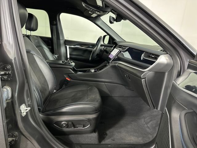 Used 2022 Jeep Grand Cherokee Trailhawk AWD/4WD image 28