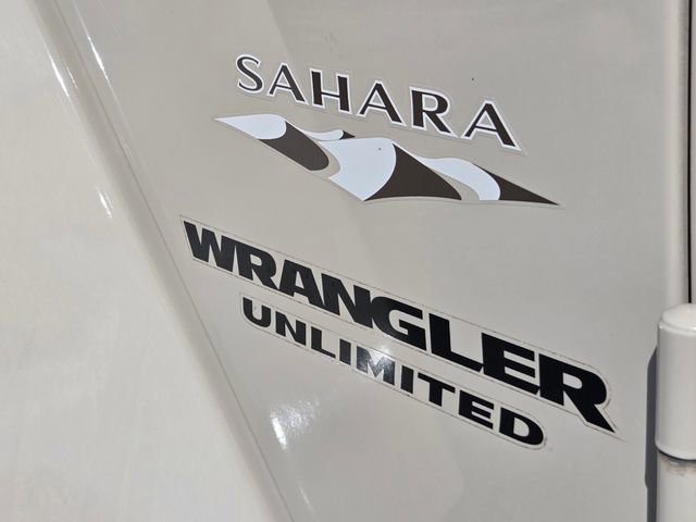 Used 2016 Jeep Wrangler Unlimited Sahara w/ Connectivity Group image 28