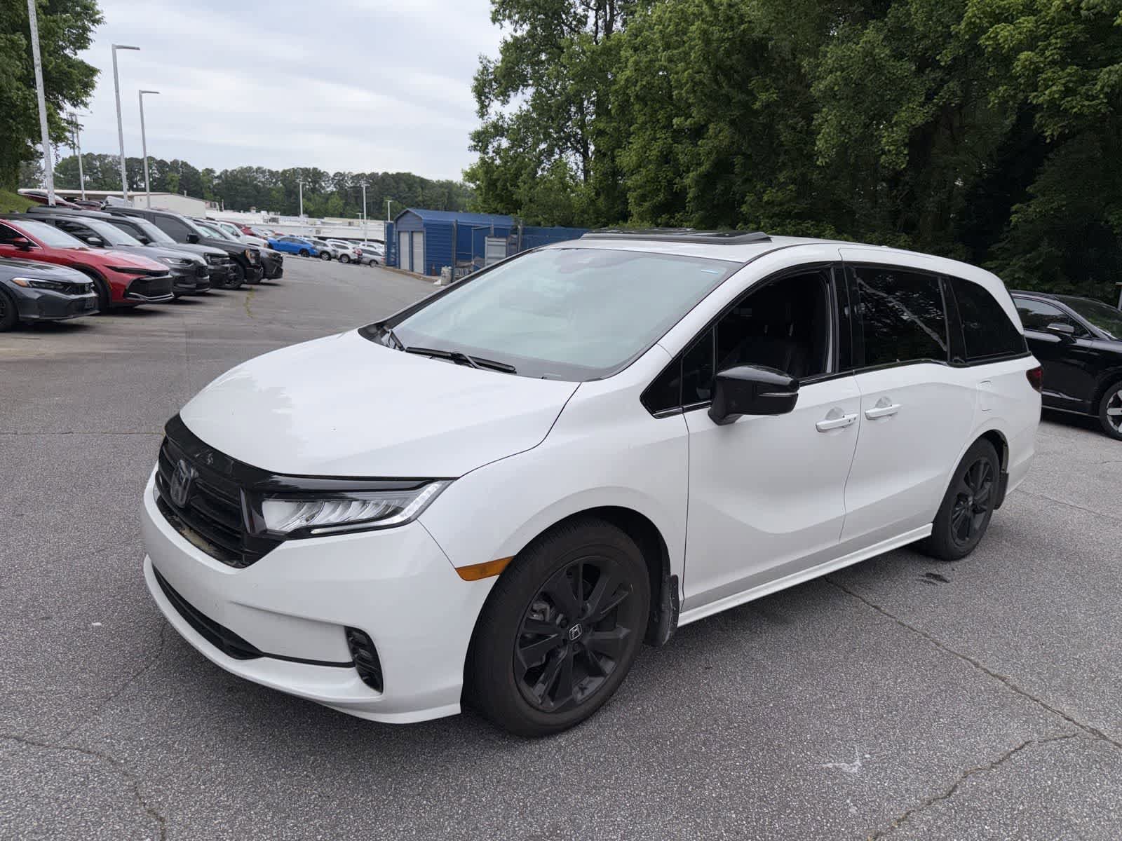 Used 2023 Honda Odyssey Sport image 4