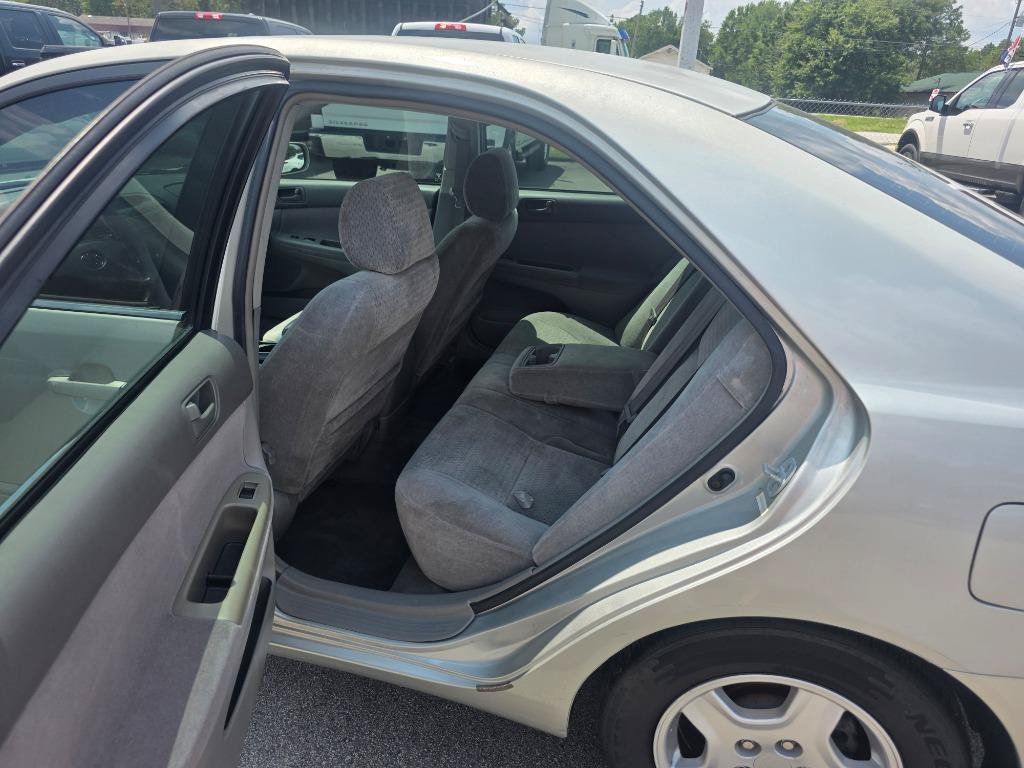 Used 2002 Toyota Camry LE FWD image 7