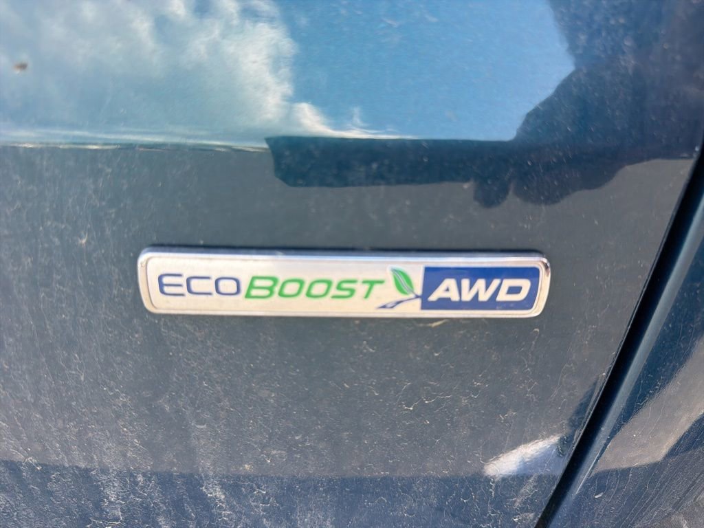 Used 2020 Ford Escape Titanium image 10