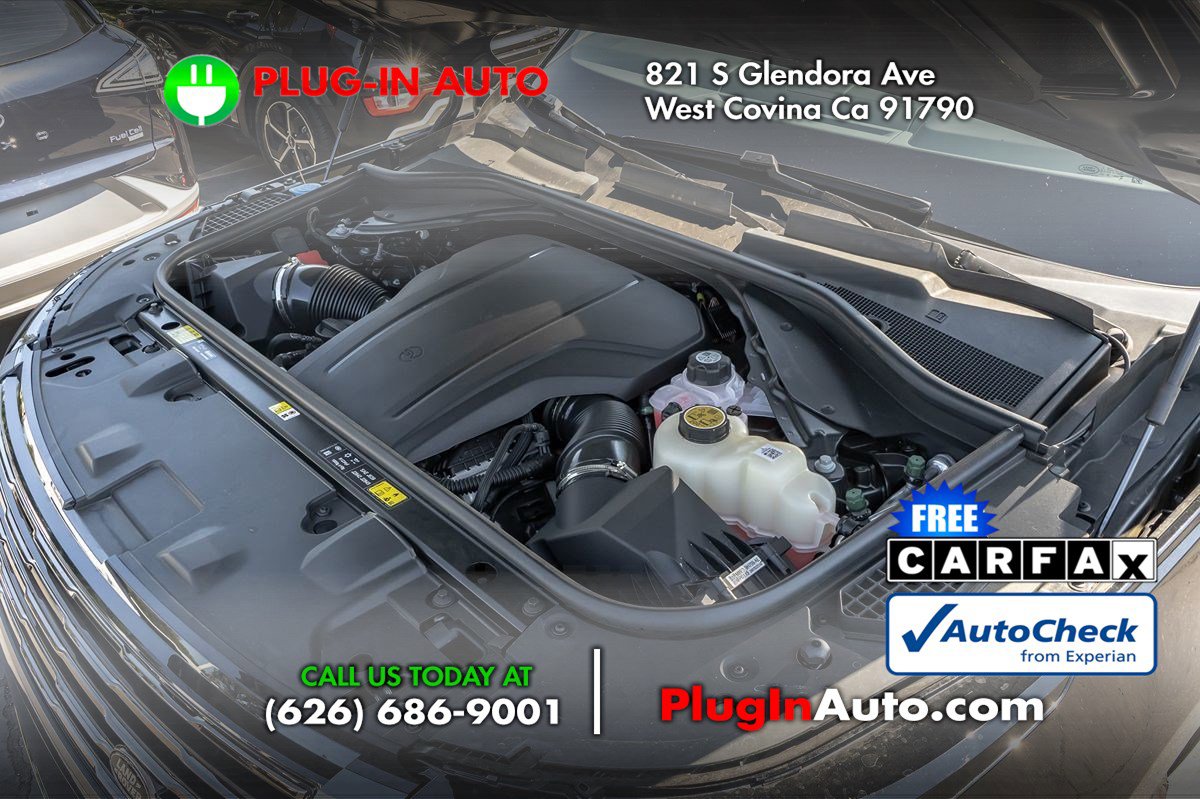 Used 2025 Land Rover Range Rover SV image 19