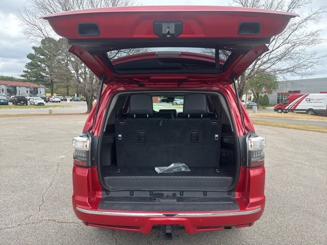 Used 2020 Toyota 4Runner Limited image 18