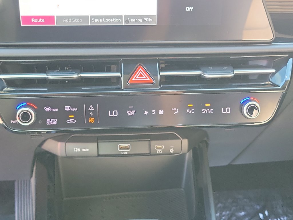 Used 2023 Kia Niro EX FWD image 30