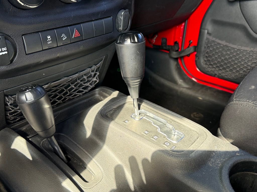 Used 2014 Jeep Wrangler Unlimited Sport image 21