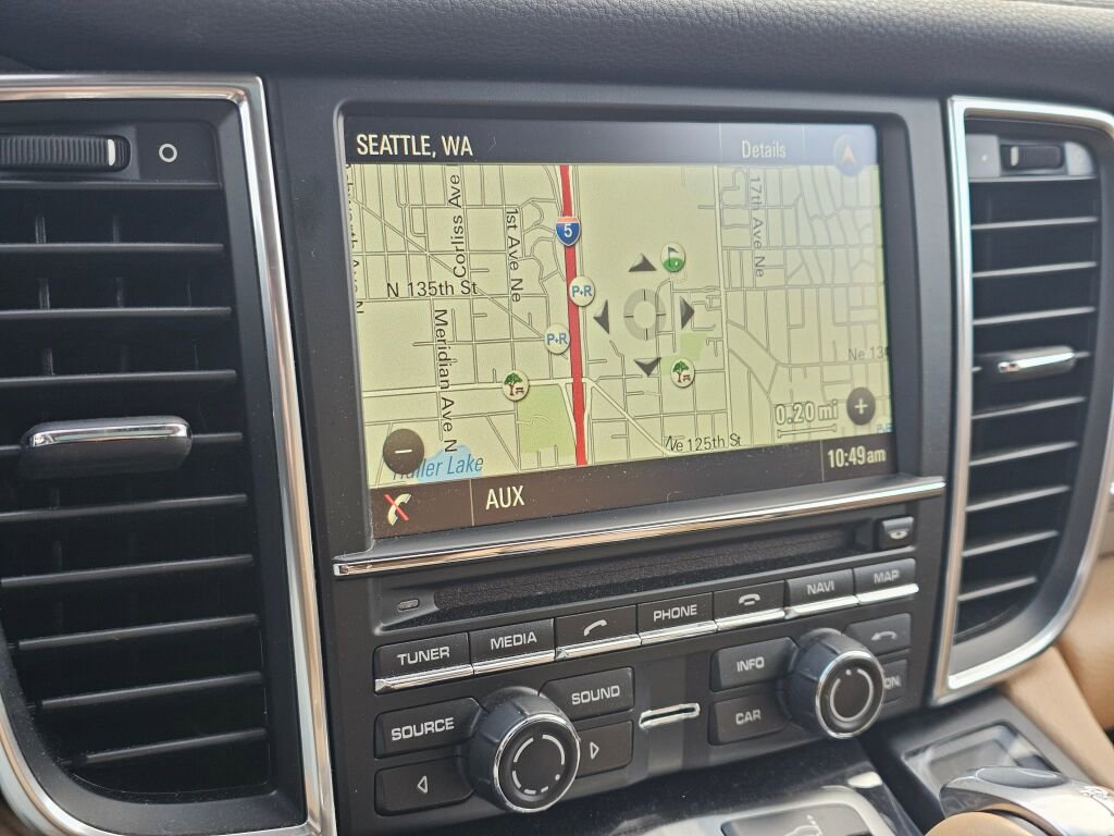 Used 2016 Porsche Panamera 4S image 24