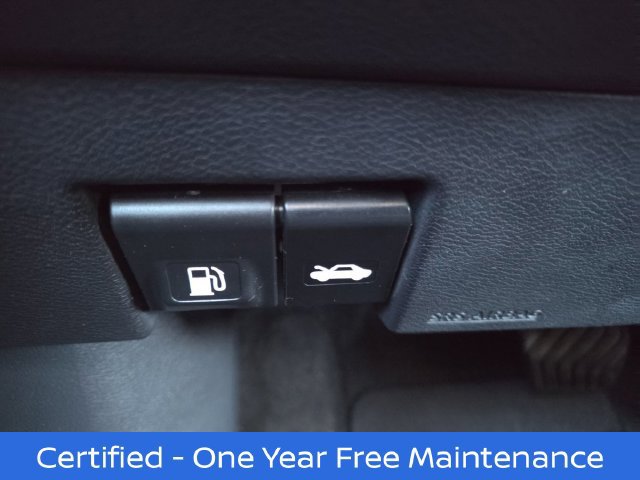 Certified 2025 Nissan Versa SR w/ Trunk Package FWD image 30