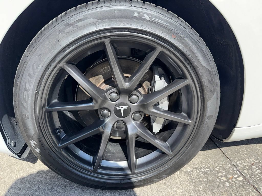 Used 2022 Tesla Model 3 Long Range AWD/4WD image 43