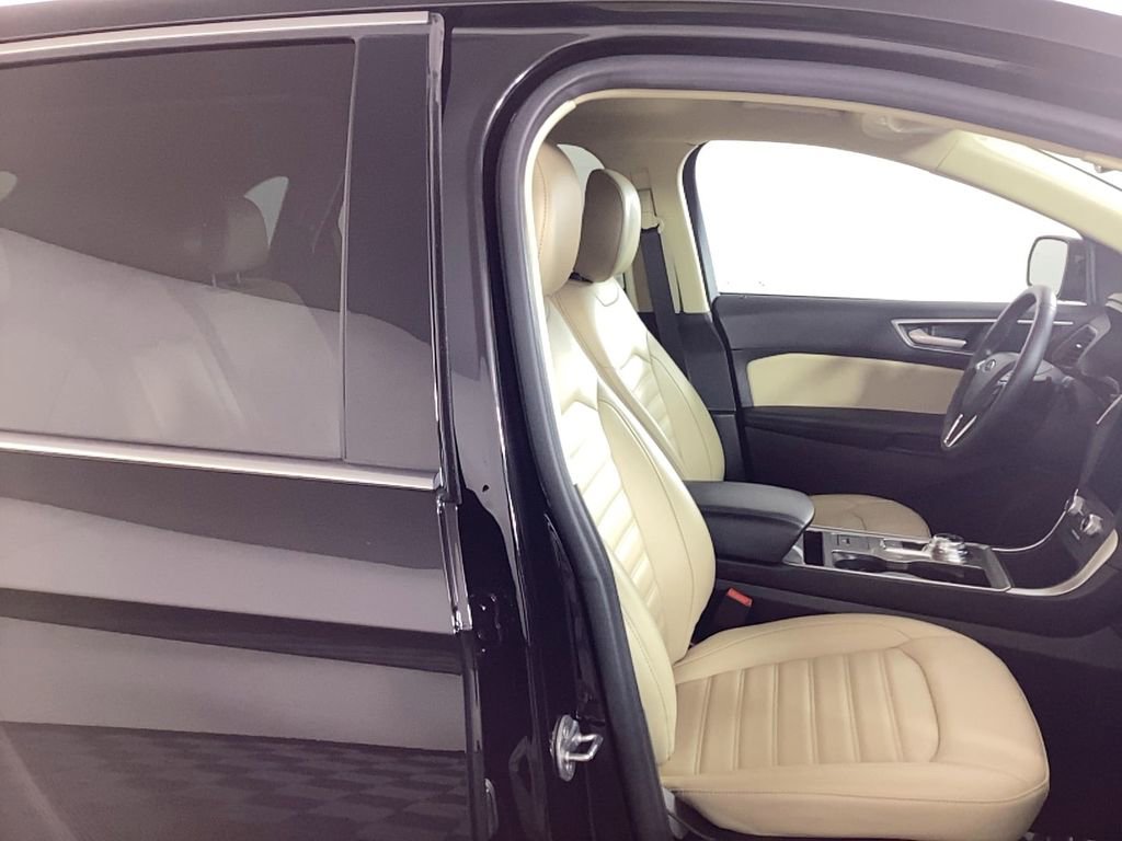 Used 2024 Ford Edge SEL w/ Convenience Package image 8