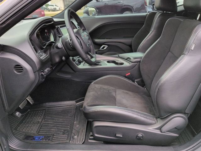 Used 2023 Dodge Challenger R/T w/ Plus Package image 18