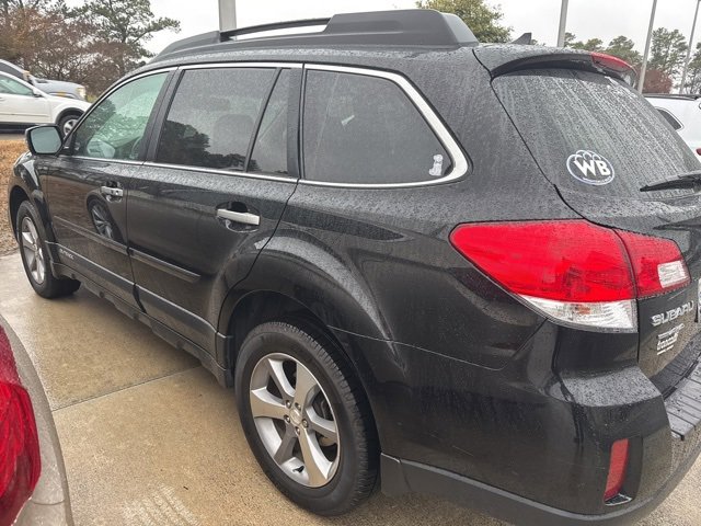 Used 2013 Subaru Outback 2.5i Limited image 2