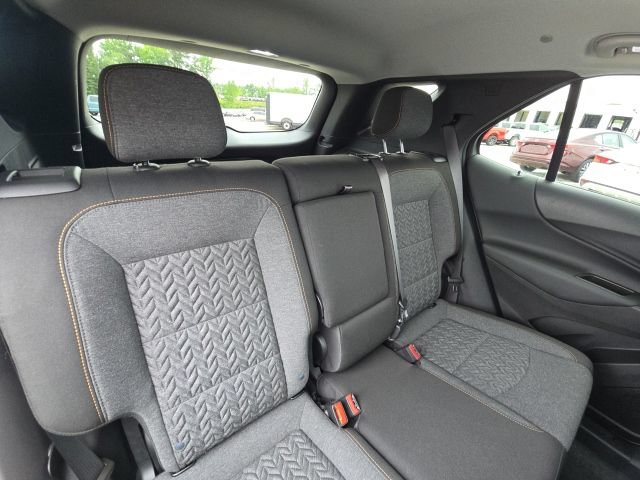 Used 2024 Chevrolet Equinox LT w/ LPO, Floor Liner Package FWD image 15