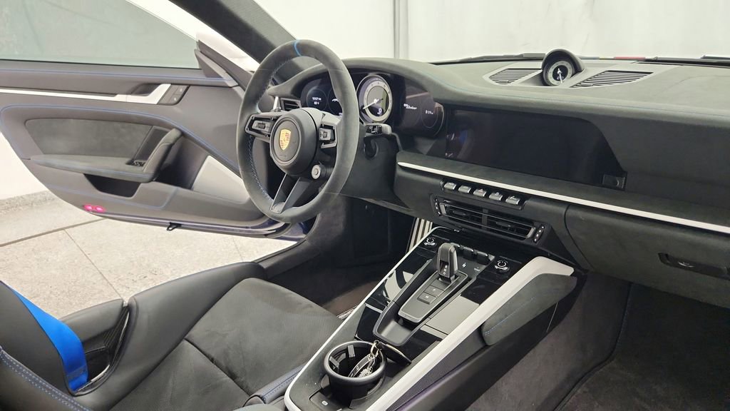 Used 2024 Porsche 911 Dakar AWD/4WD image 48