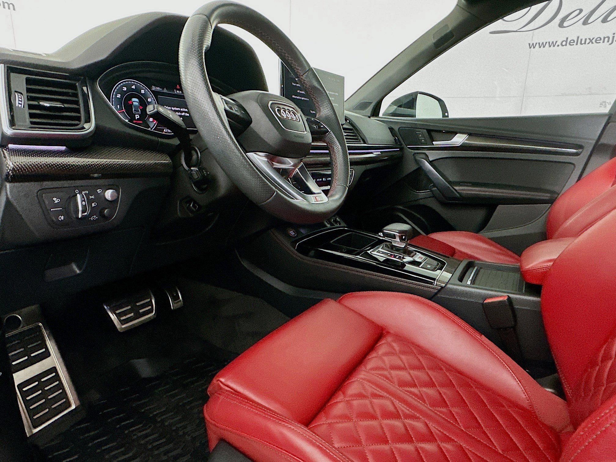 Used 2023 Audi SQ5 Prestige w/ Prestige Package image 7