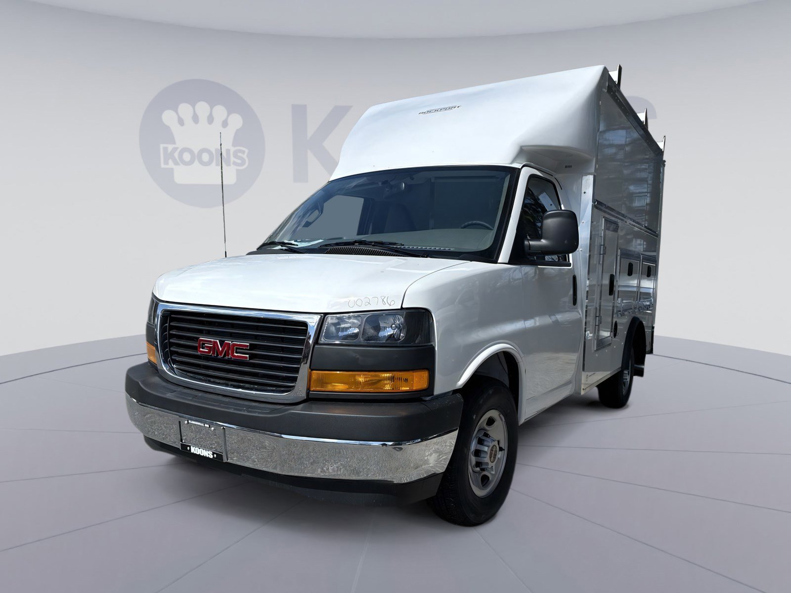 New 2025 GMC Savana 3500 w/ Power Convenience Package