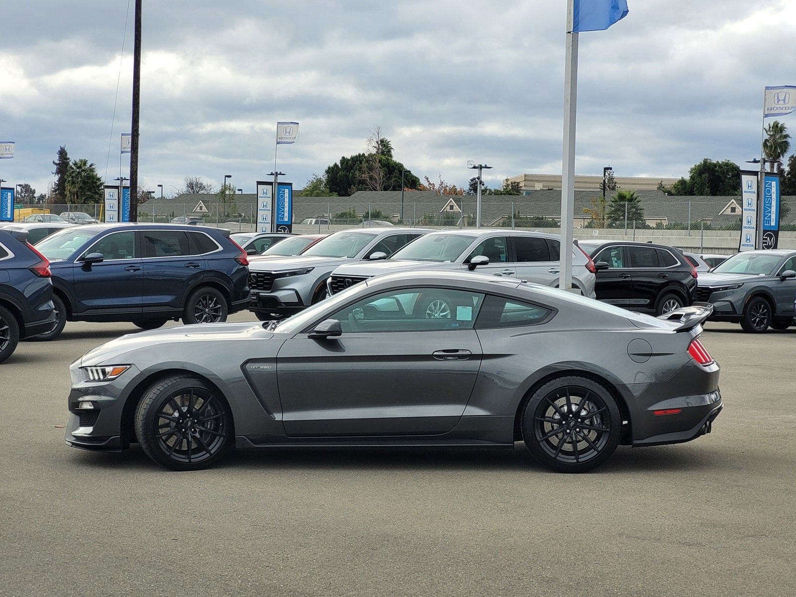 Used 2017 Ford Mustang Shelby GT350 w/ Electronics Package image 8