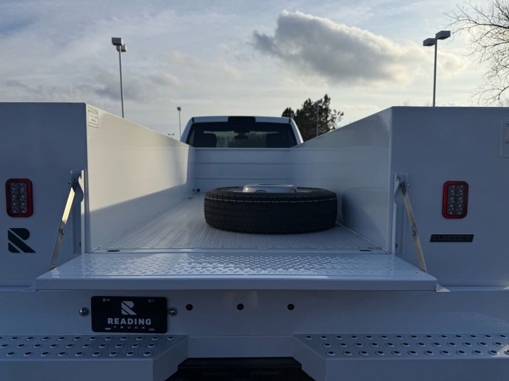 New 2024 RAM 5500 Tradesman image 38
