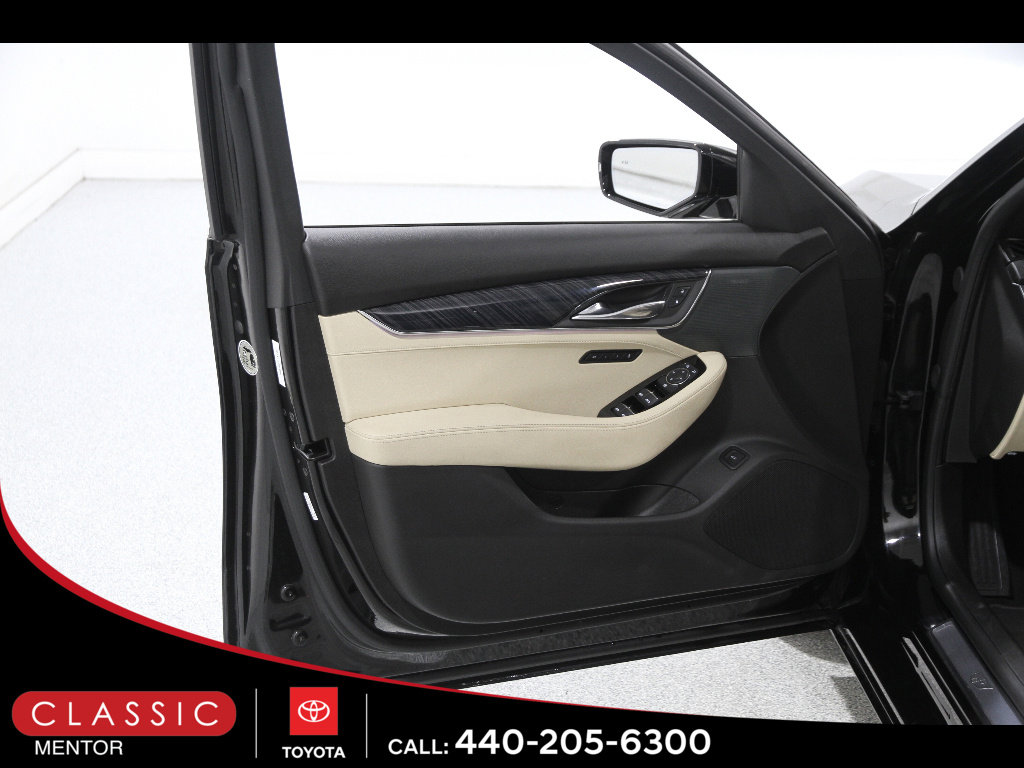 Used 2025 Cadillac CT5 Premium Luxury image 4