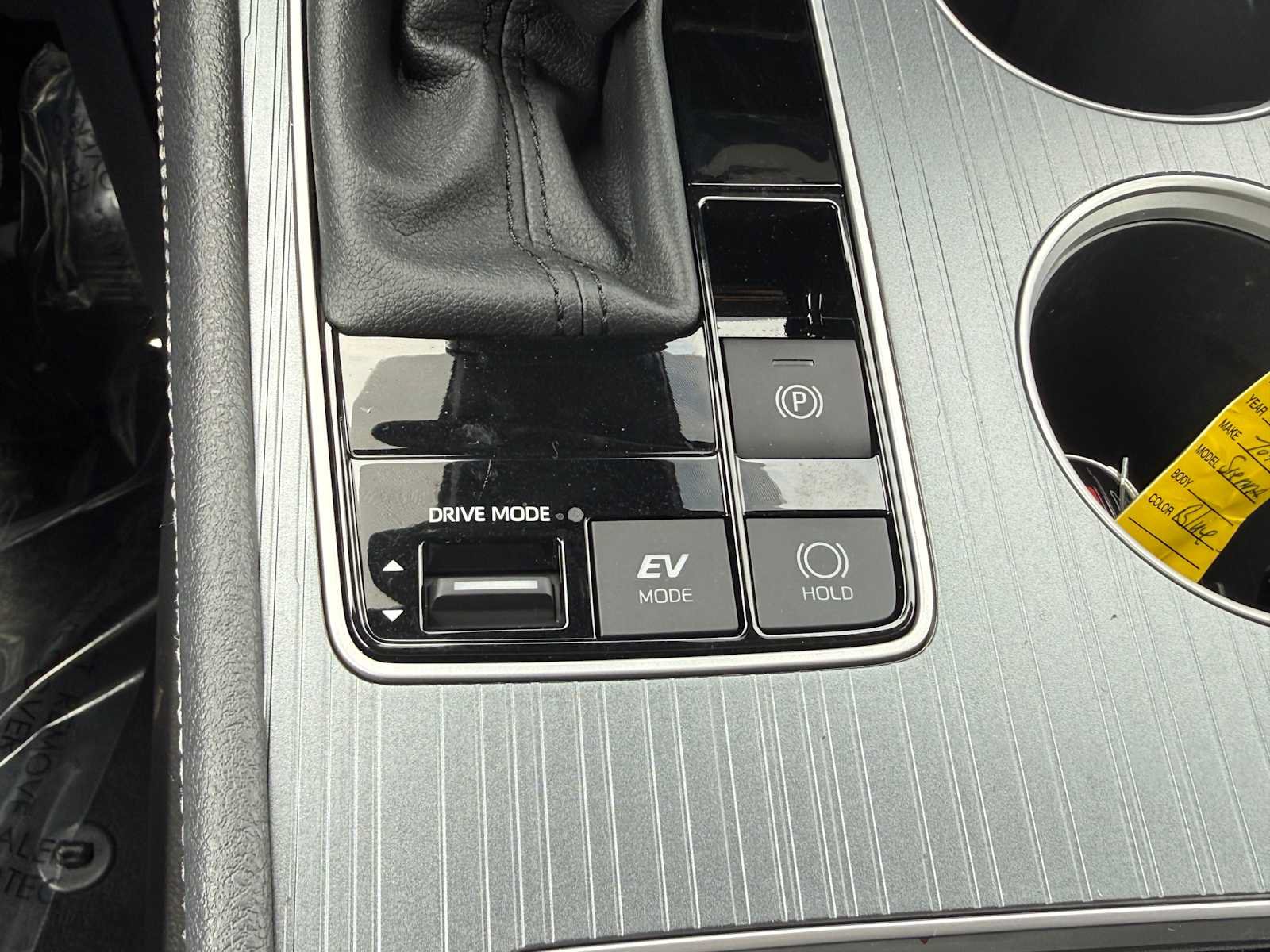 Certified 2026 Toyota Sienna LE AWD/4WD image 30