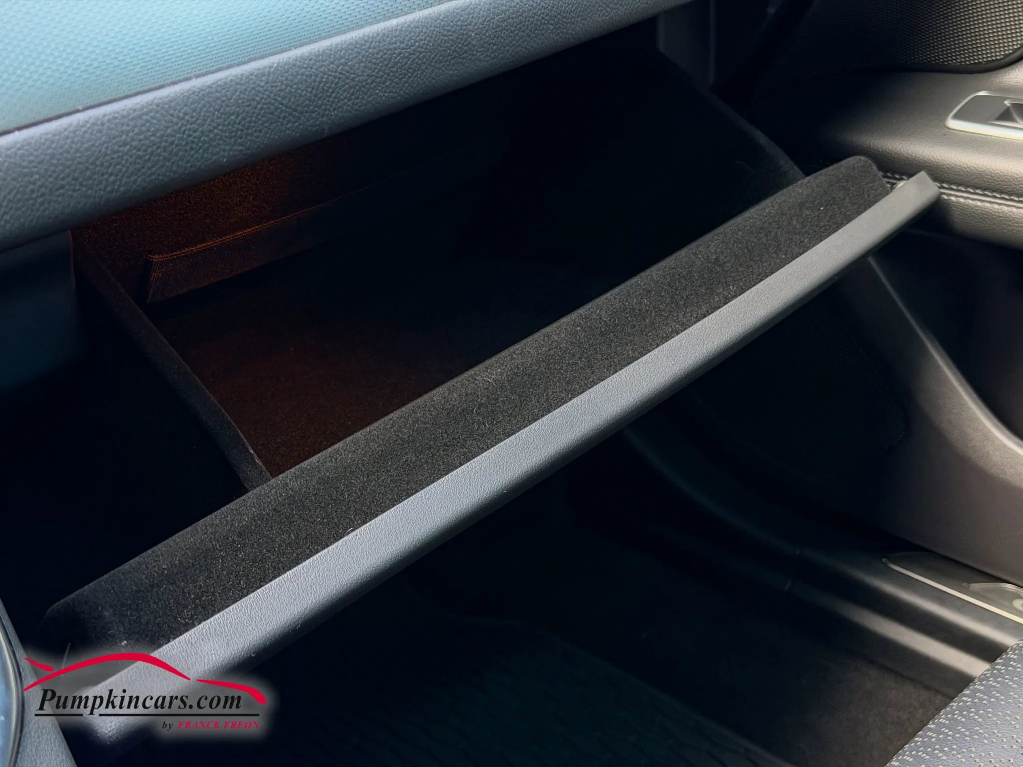 Used 2020 Jaguar XF Prestige image 37