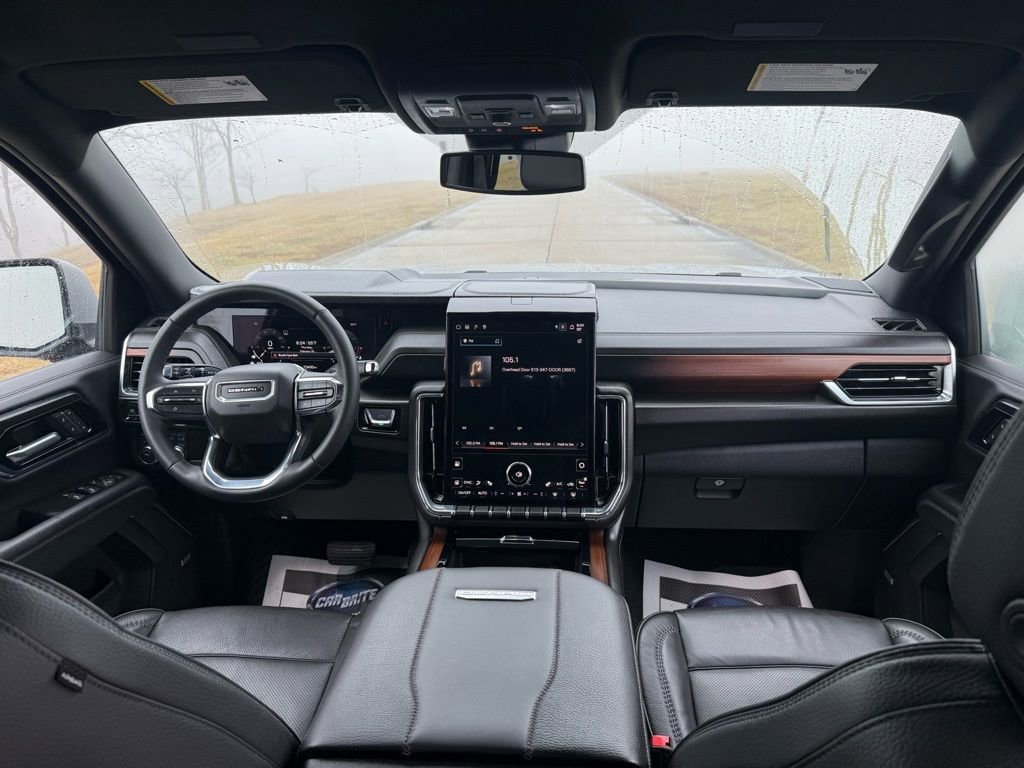 Used 2025 GMC Yukon XL Denali image 18