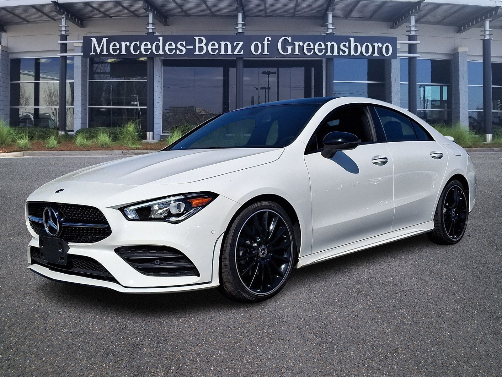 Used 2023 Mercedes-Benz CLA 250 4MATIC image 3