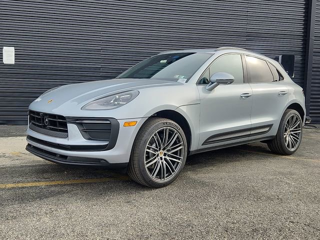 New 2026 Porsche Macan AWD/4WD image 1