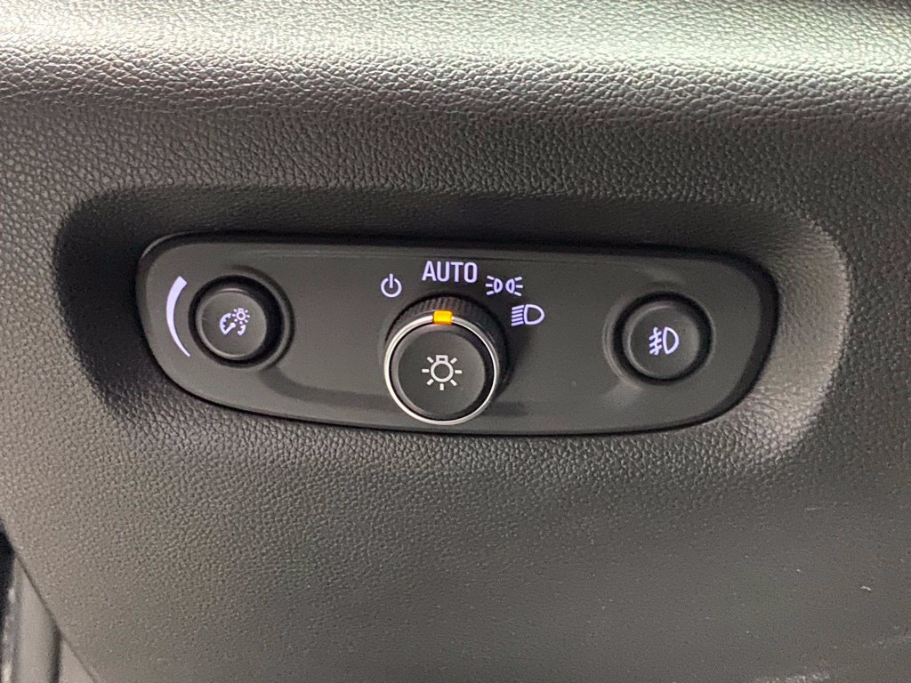 Used 2020 Chevrolet Traverse LT w/ LPO, Floor Liner Package AWD/4WD image 19
