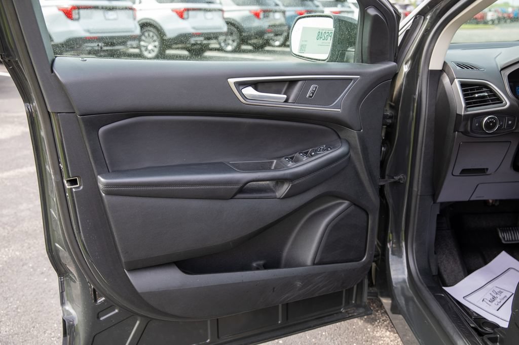 Used 2023 Ford Edge SEL AWD/4WD image 23