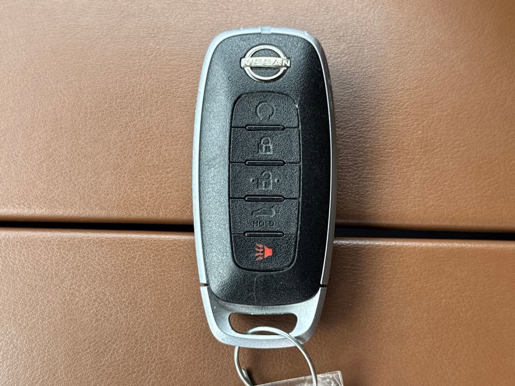 Used 2024 Nissan Rogue Platinum AWD/4WD image 39