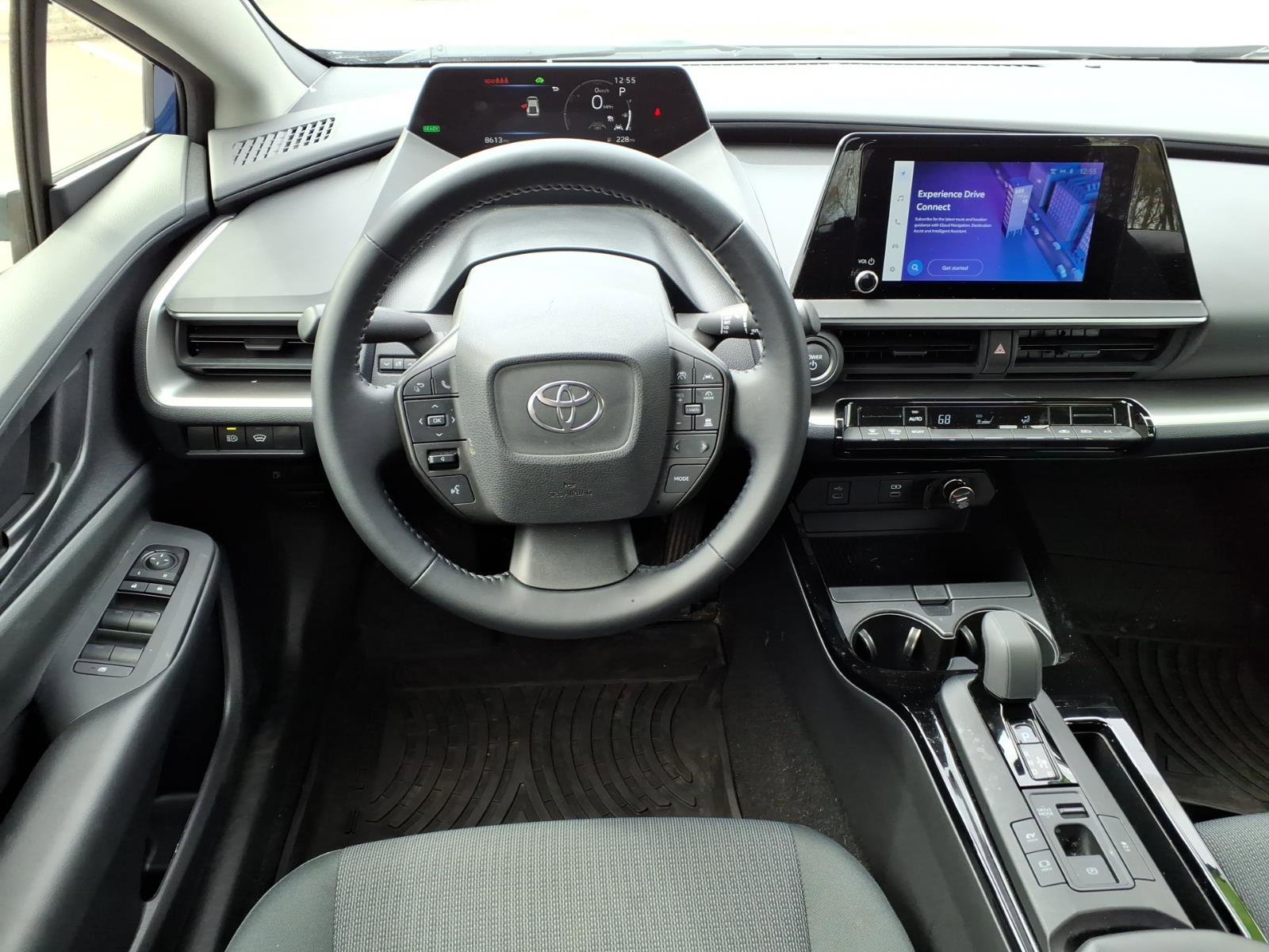 Used 2024 Toyota Prius LE image 8