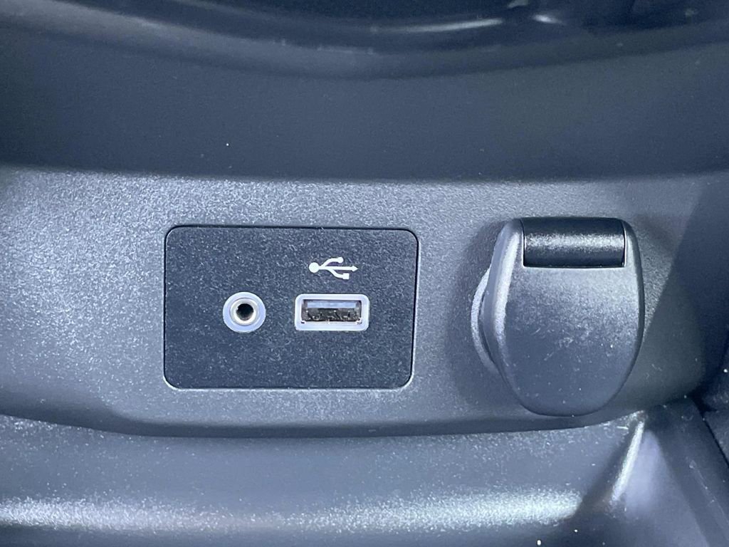 Used 2020 Nissan Rogue SV FWD image 11