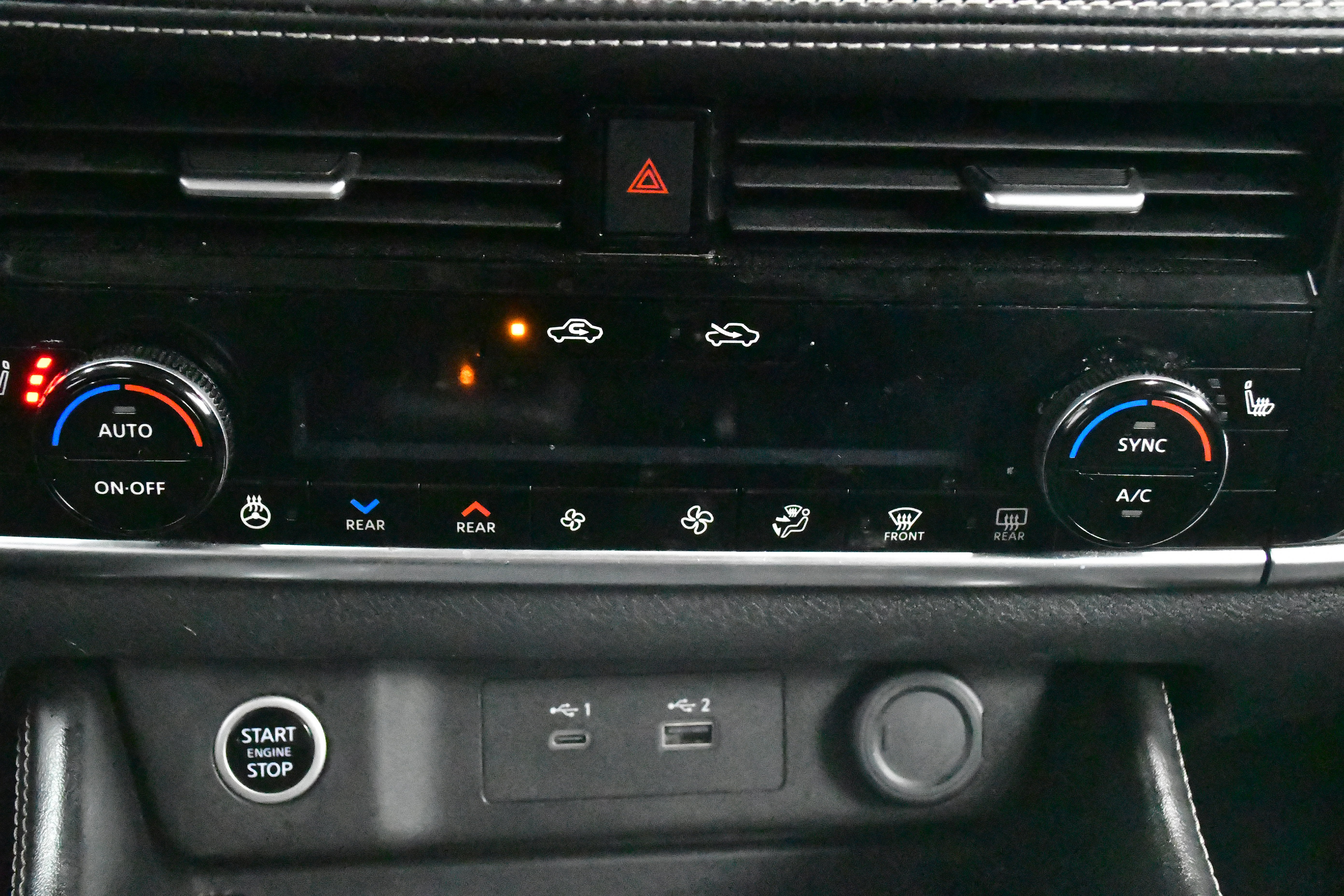 Used 2023 Nissan Rogue SL w/ SL Premium Package image 27