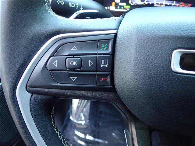 Used 2023 Jeep Grand Cherokee 4WD 4xe image 16