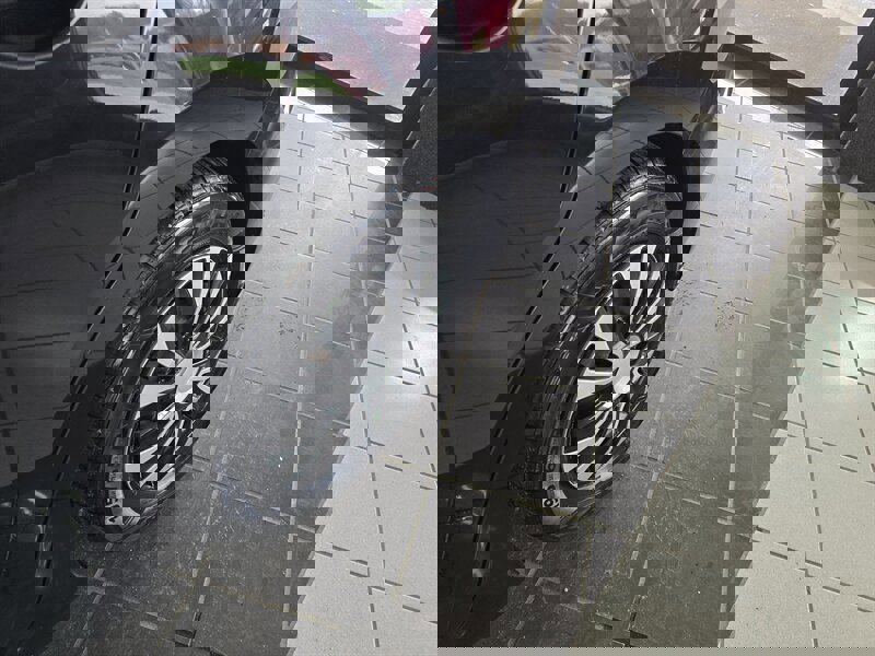 Used 2017 Hyundai Elantra SE image 28