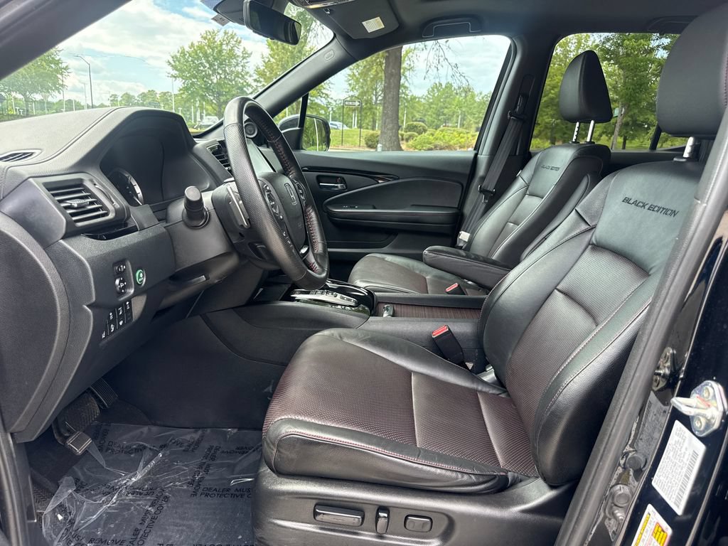 Certified 2023 Honda Ridgeline Black Edition image 13
