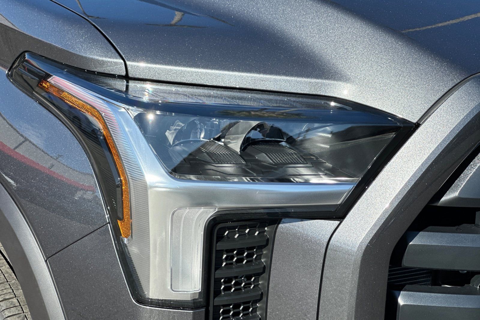 New 2026 Toyota Tundra Limited AWD/4WD image 10