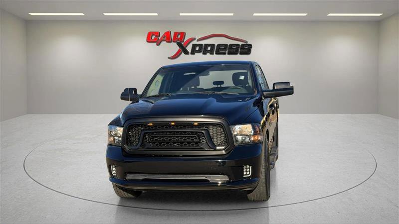 Used 2018 RAM 1500 Express w/ Black Ram 1500 Express Group image 3