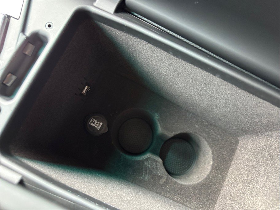 Used 2016 Maserati Ghibli RWD image 29