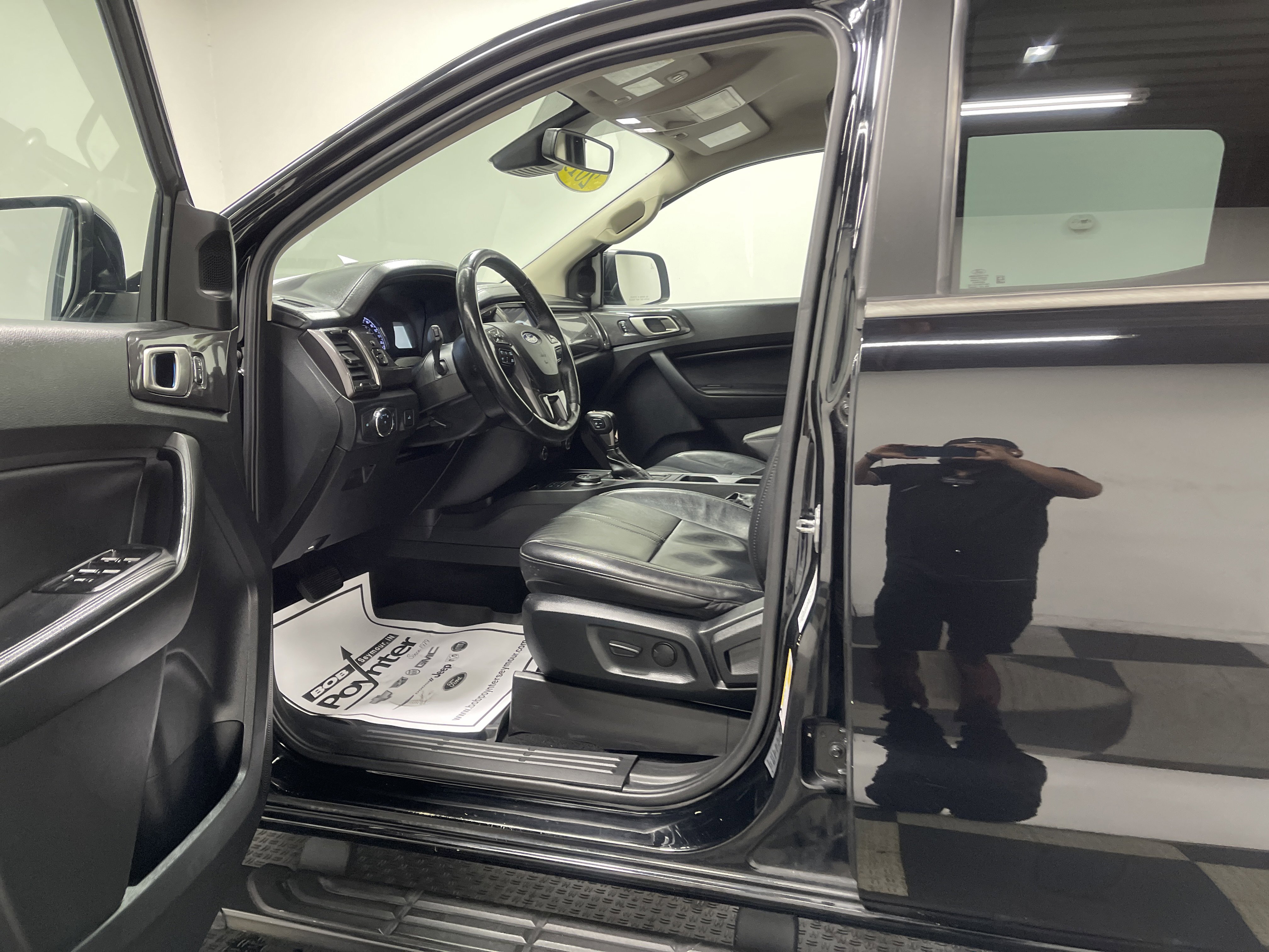 Used 2019 Ford Ranger Lariat w/ FX4 Off-Road Package AWD/4WD image 9