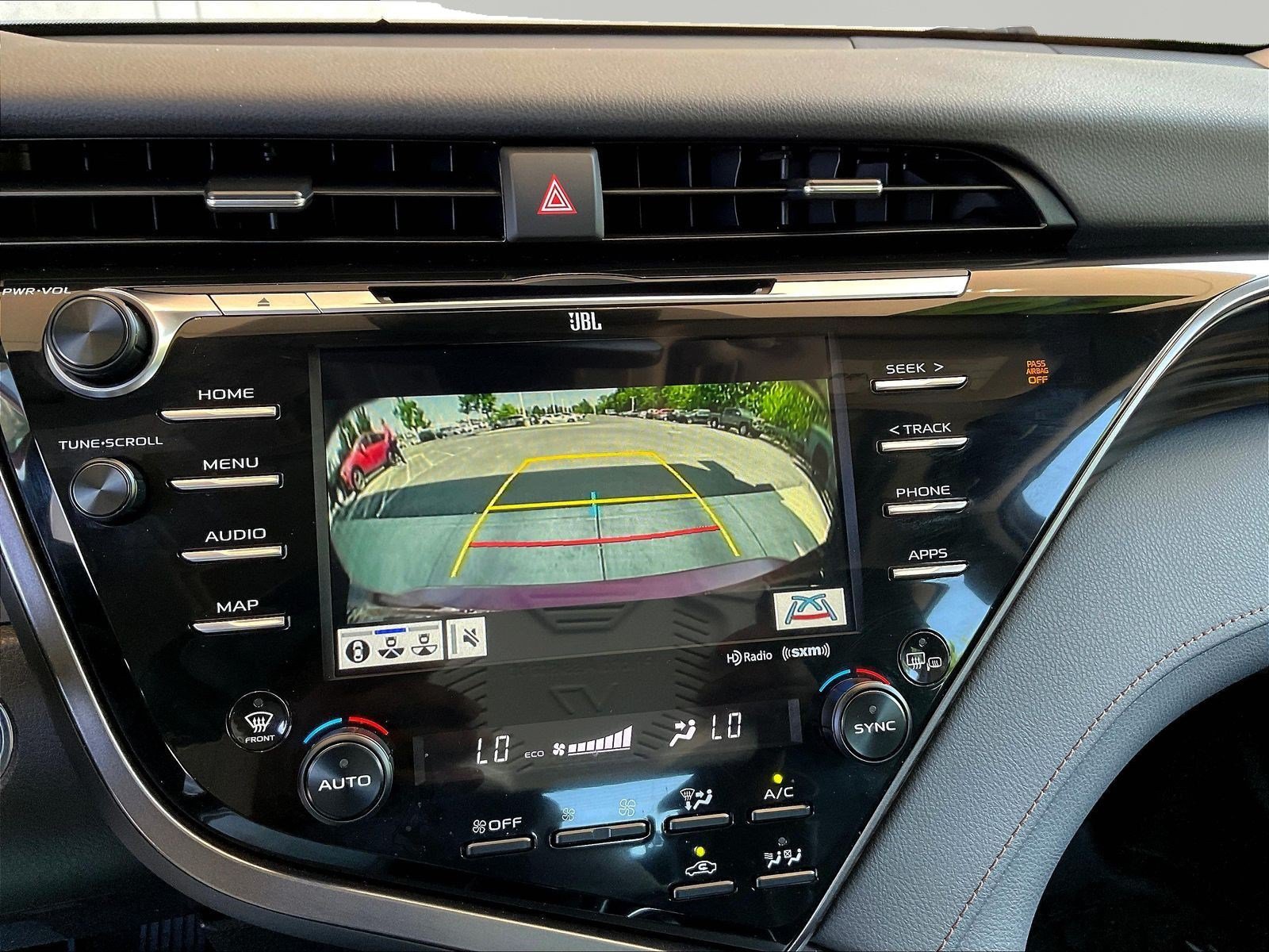 Used 2020 Toyota Camry XLE w/ Driver Assist Package FWD image 14