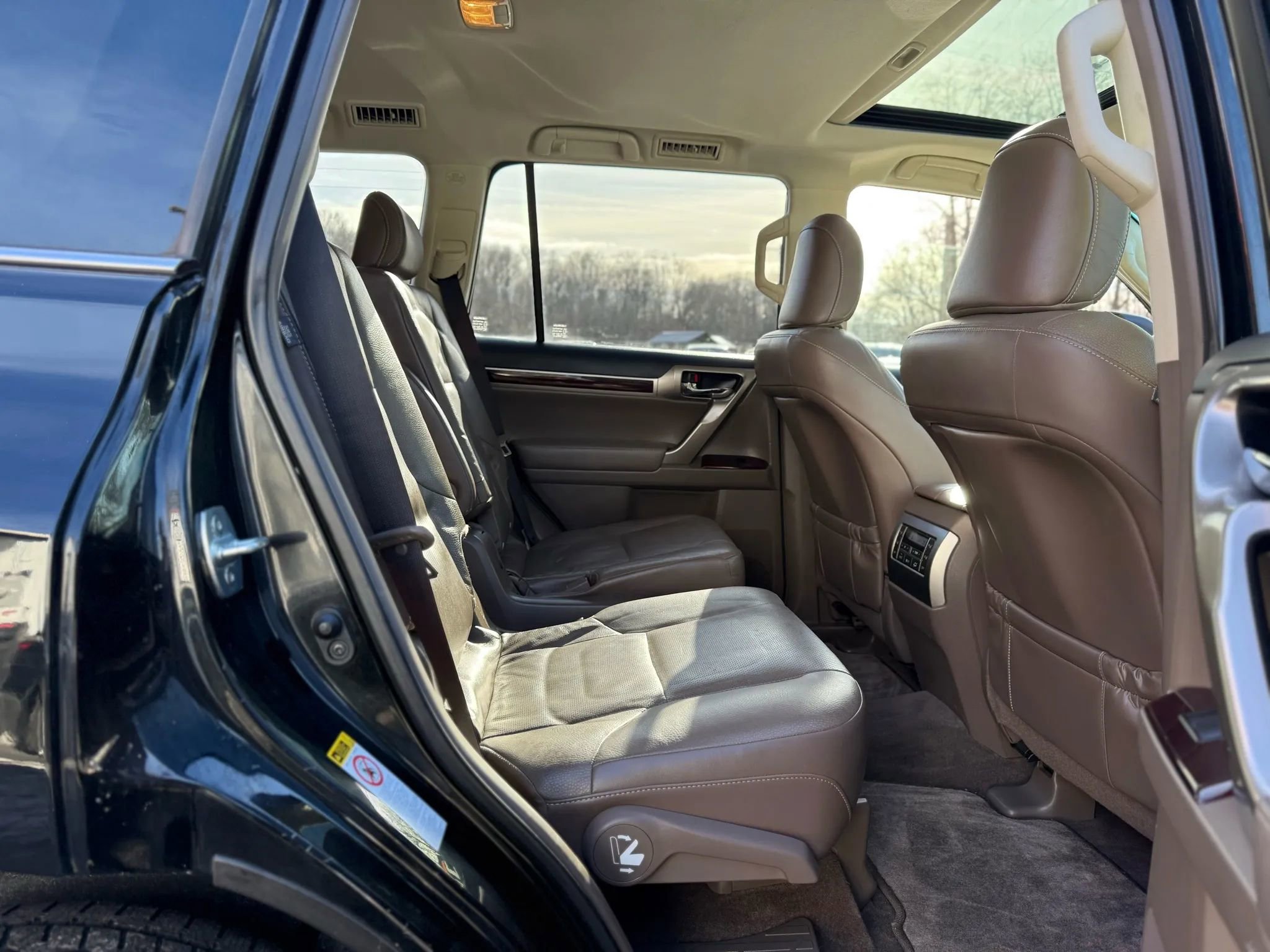 Used 2018 Lexus GX 460 Premium AWD/4WD image 28